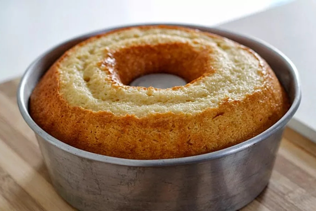 Bolo de nada um bolo simples para comer no lanche ou café da manhã