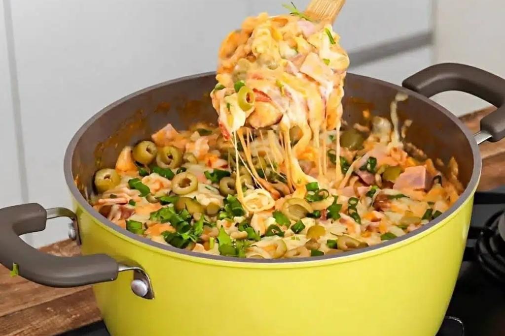 Almoço completo em uma só panela, pronto em 30 minutos para não perder tempo na cozinha