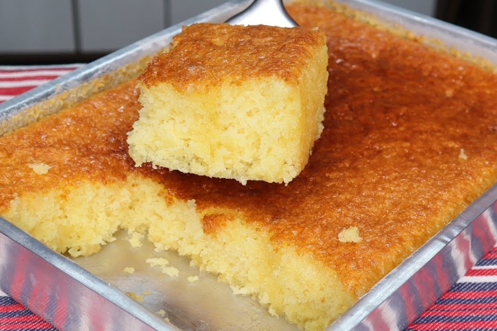 Bolo de laranja saboroso da primeira à última fatia