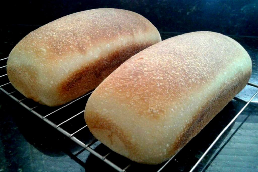 Pão de forma de liquidificador, esse vai poupar seu tempo, não precisa sovar