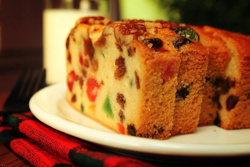 Bolo de natal um bolo amanteigado com frutas cristalizadas delicioso em qualquer época